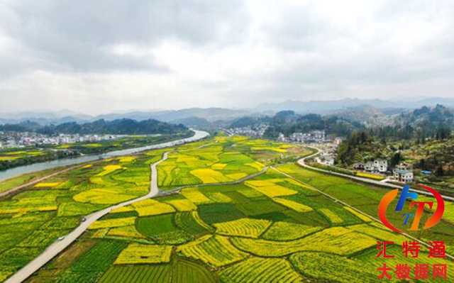 貴定縣“金海雪山”民族文化景區(qū).jpg 貴定縣“金海雪山”民族文化景區(qū).jpg