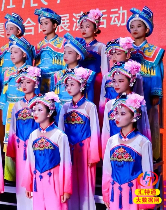 2025年貴州教育廳主辦的班班有歌聲展演活動08.jpg 2025年貴州教育廳主辦的班班有歌聲展演活動08.jpg